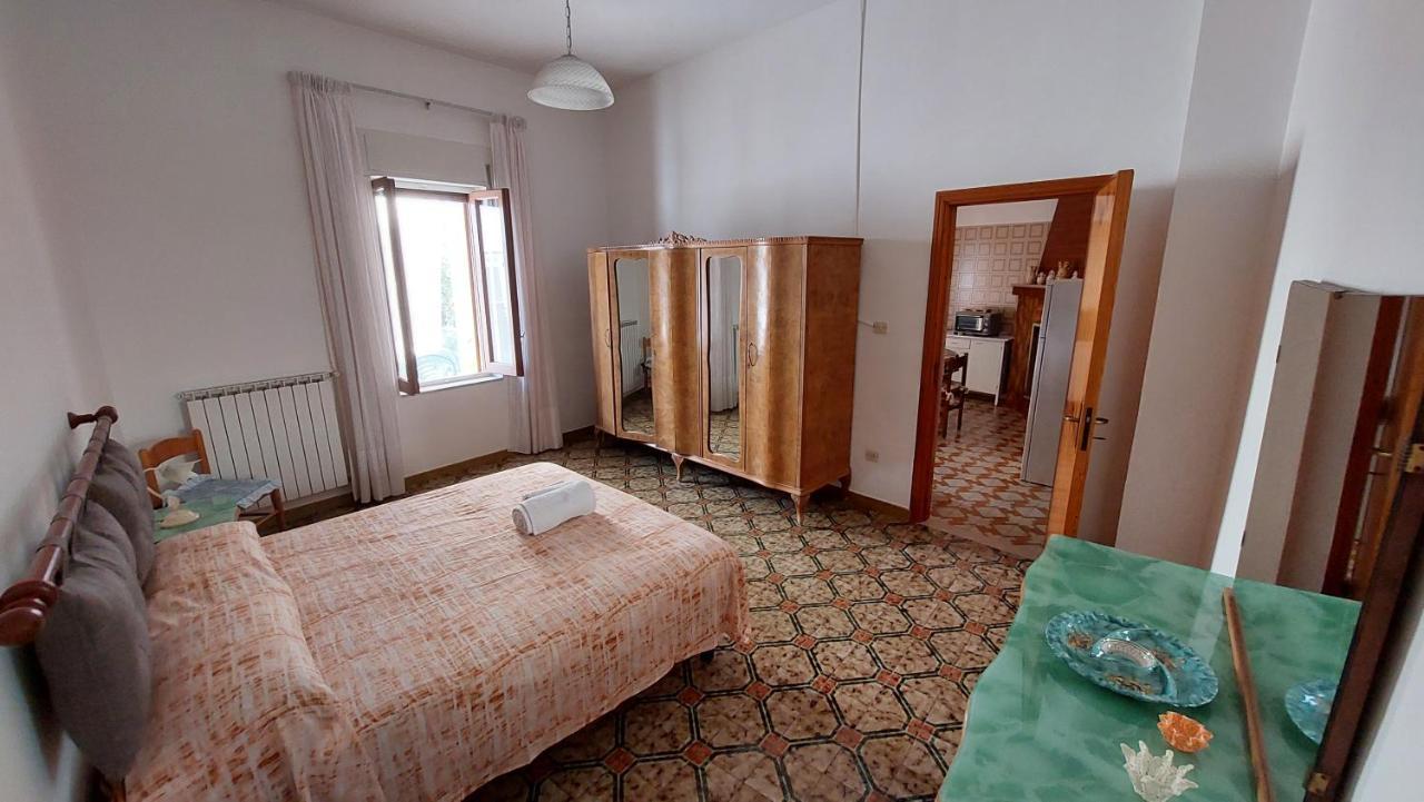 Jonia Appartamento Vacanze Vicino Al Mare Con Giardino プルサーノ エクステリア 写真
